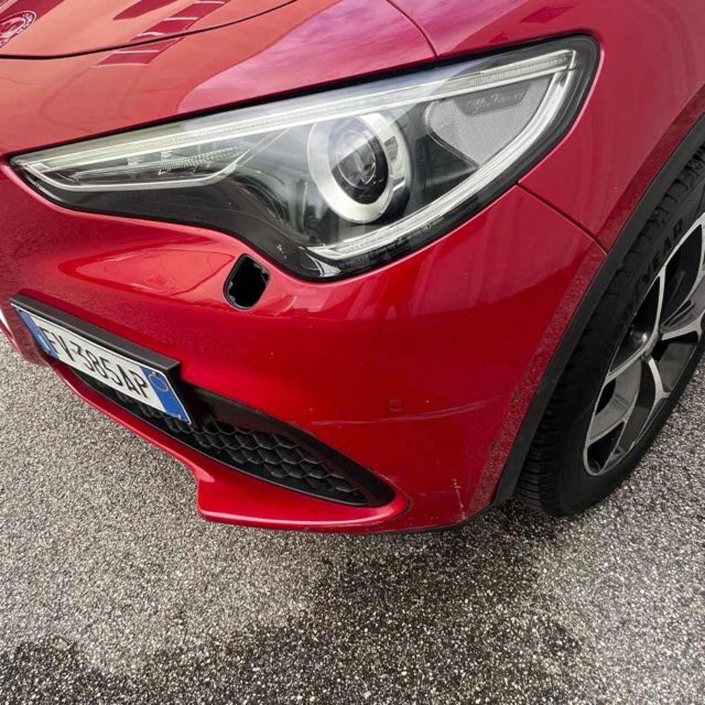 Alfa Romeo Stelvio usata a Ferrara (2)