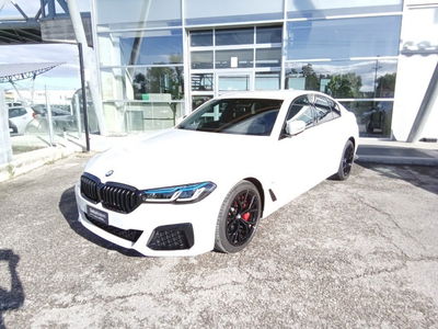 BMW Serie 5 530i 48V xDrive Msport del 2023 usata a Montecosaro