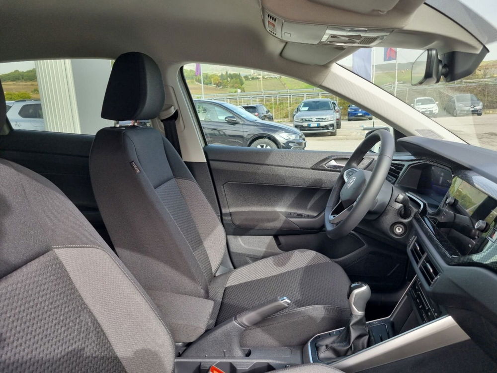 Volkswagen Polo nuova a Potenza (9)