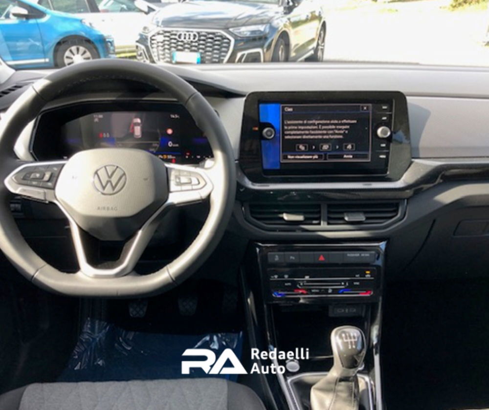 Volkswagen T-Cross nuova a Lecco (6)