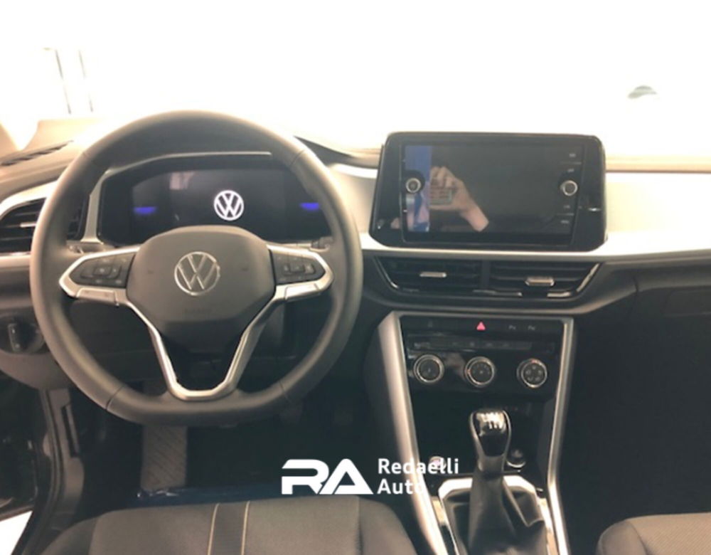 Volkswagen T-Roc nuova a Lecco (8)