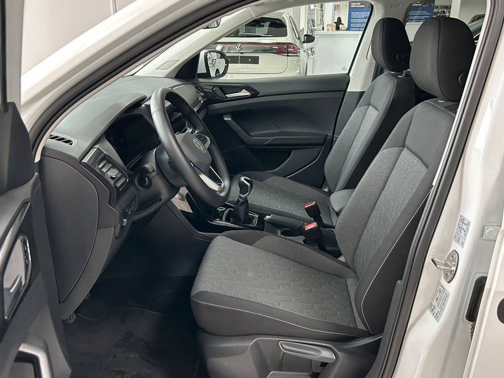 Volkswagen T-Cross nuova a Avellino (10)