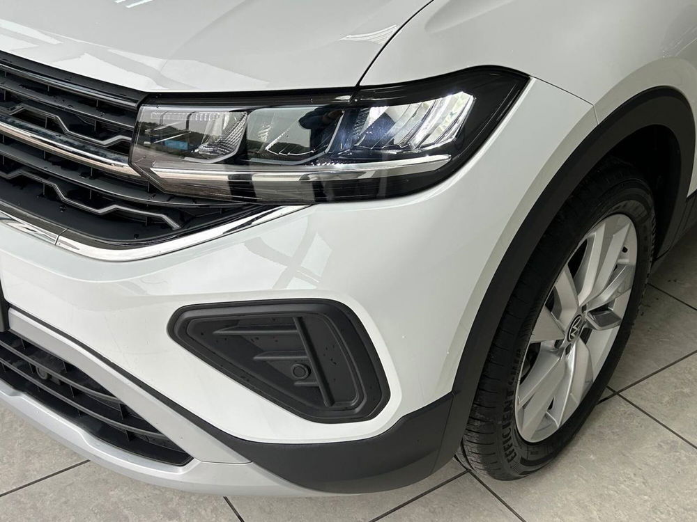 Volkswagen T-Cross nuova a Avellino (4)