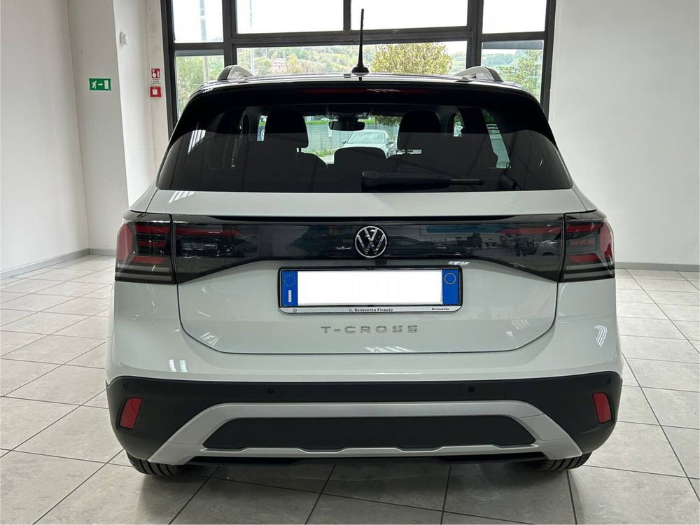 Volkswagen T-Cross nuova a Avellino (8)