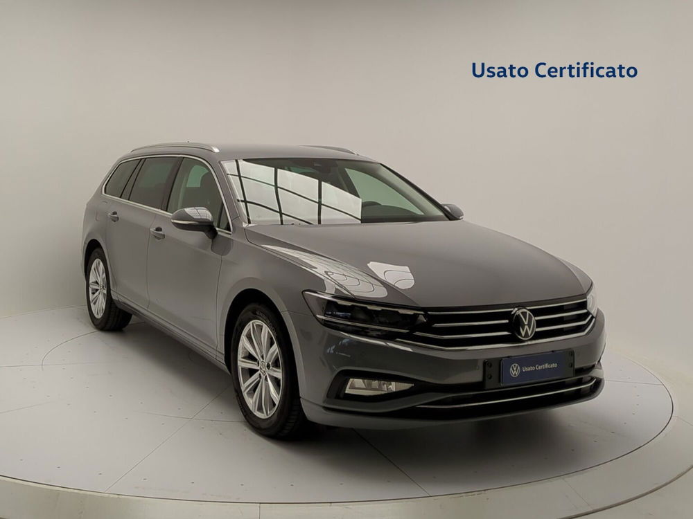 Volkswagen Passat Variant nuova a Avellino