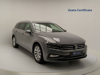 Volkswagen Passat Variant 2.0 TDI SCR 122 CV EVO DSG Business nuova a Pratola Serra