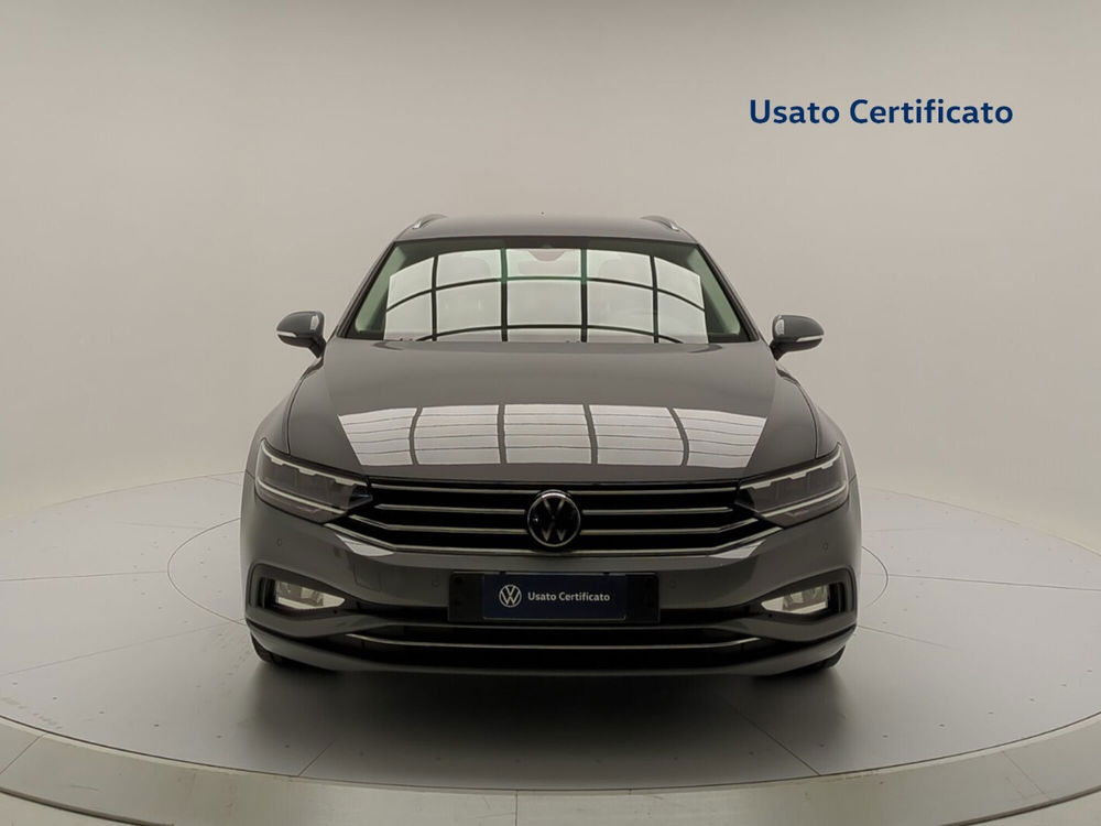 Volkswagen Passat Variant nuova a Avellino (2)