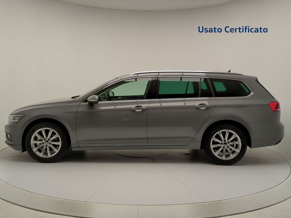 Volkswagen Passat Variant nuova a Avellino (4)