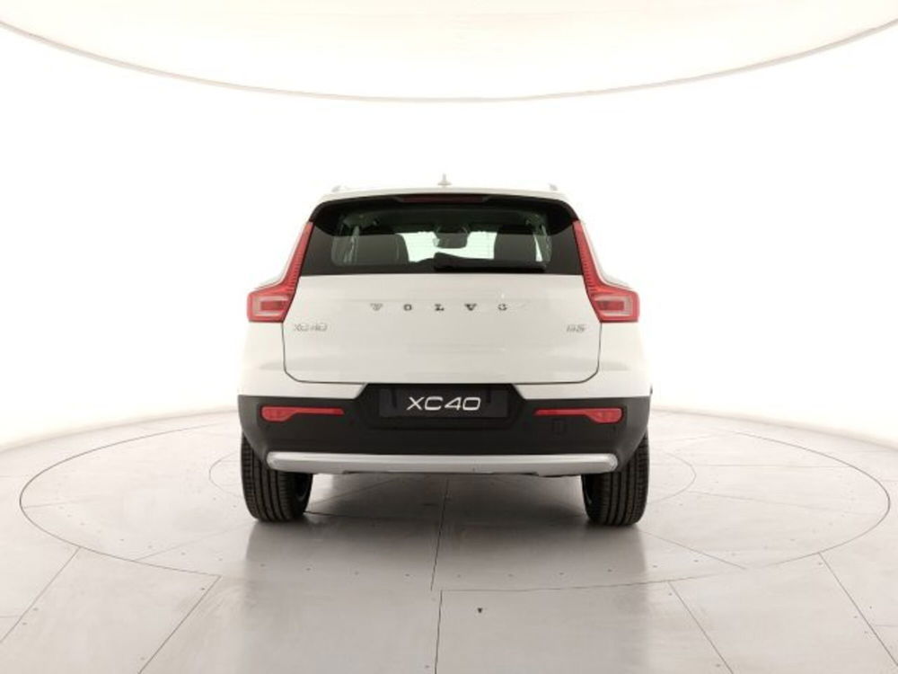 Volvo XC40 nuova a Modena (4)