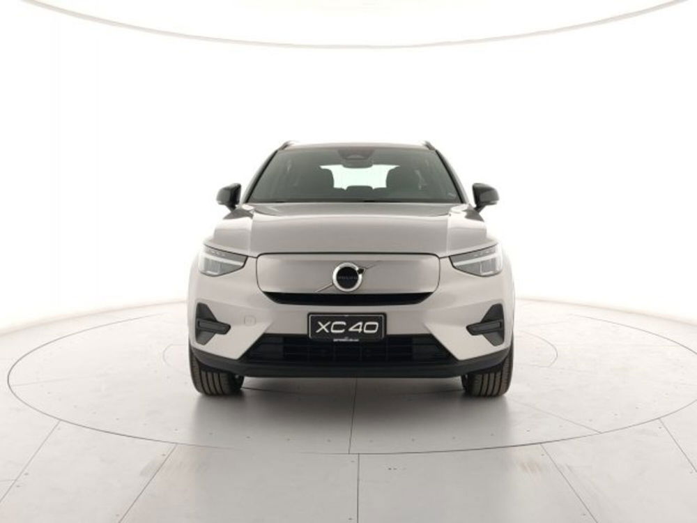 Volvo XC40 nuova a Modena (8)