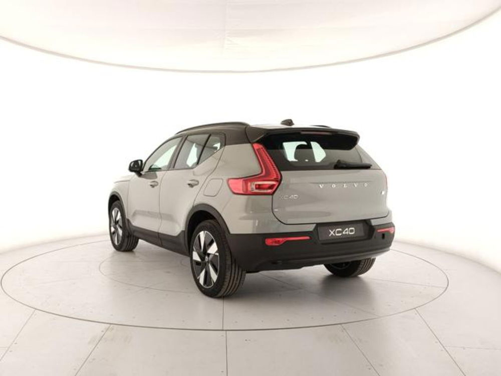 Volvo XC40 nuova a Modena (3)