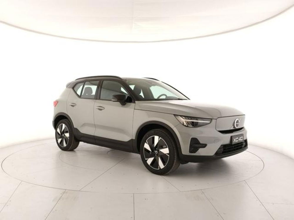 Volvo XC40 nuova a Modena (6)