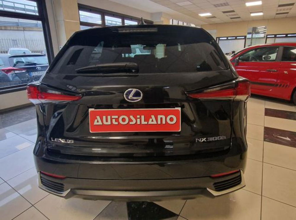 Lexus NX usata a Milano (4)