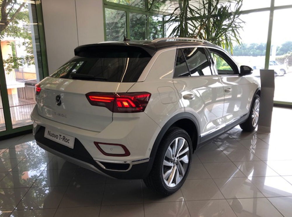 Volkswagen T-Roc nuova a Lecco (4)