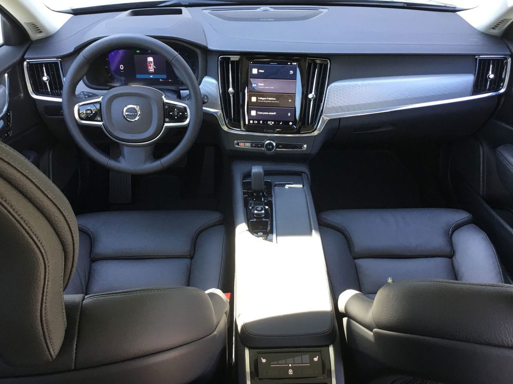 Volvo V90 Cross Country nuova a Napoli (8)