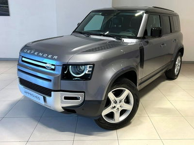 Land Rover Defender 110 3.0D I6 250 CV AWD Auto Commercial SE del 2021 usata a Napoli