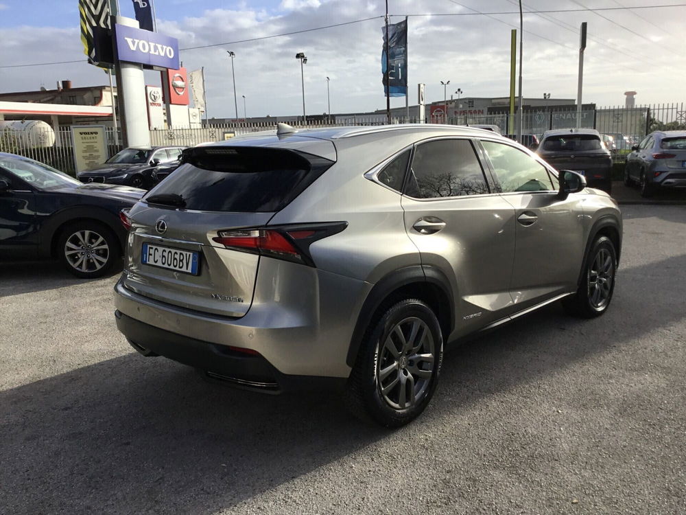 Lexus NX usata a Napoli (5)