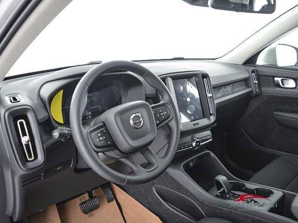 Volvo XC40 nuova a Viterbo (8)