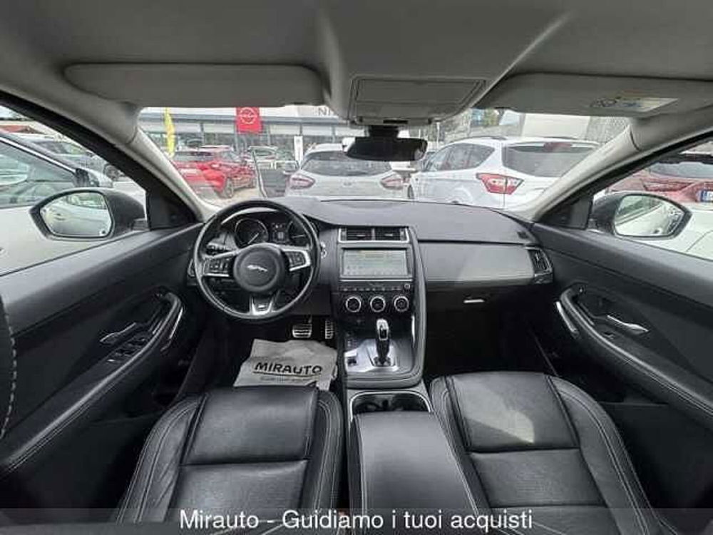 Jaguar F-Pace usata a Roma (11)