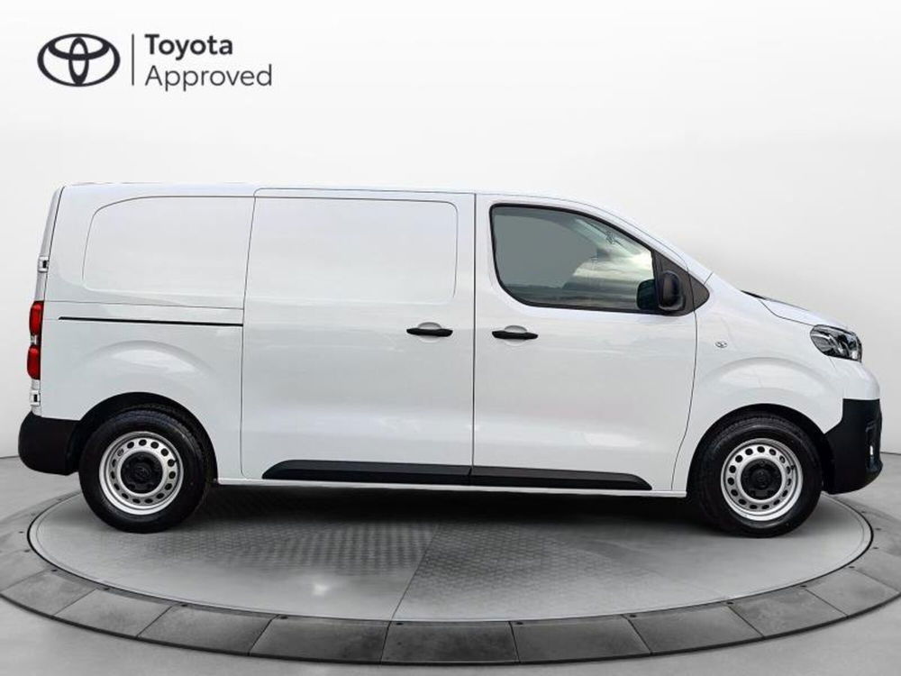 Toyota Proace nuova a Arezzo (13)