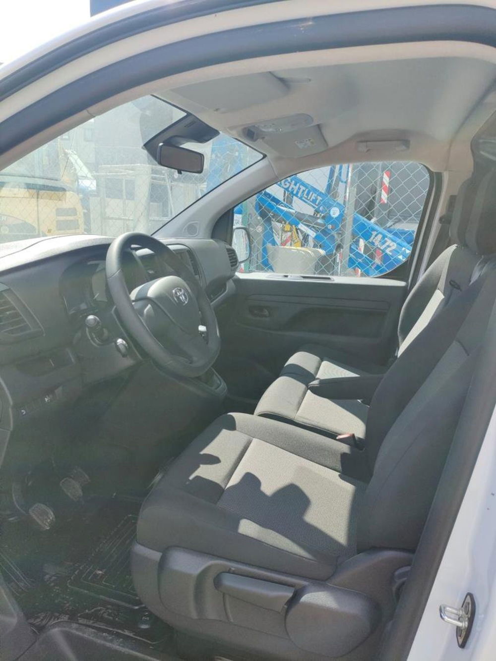 Toyota Proace nuova a Arezzo (4)