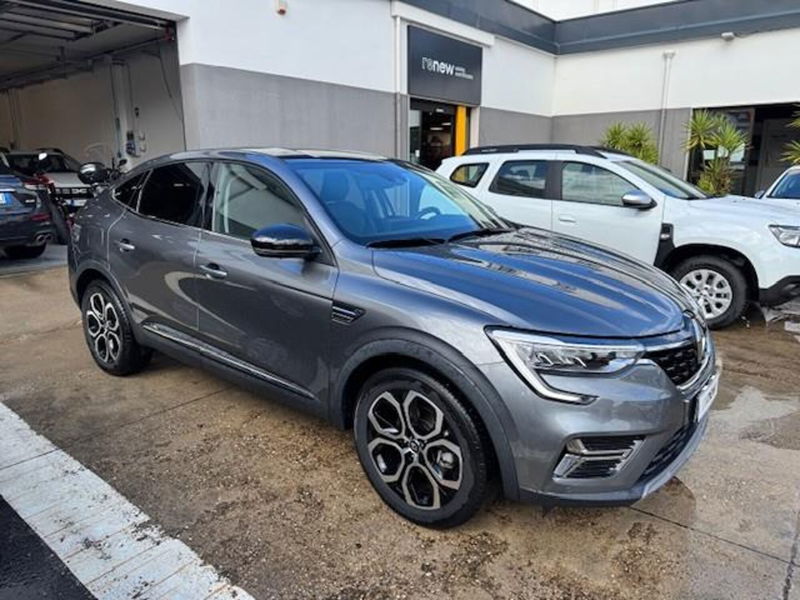 Renault Arkana 1.6 full hybrid Techno 145cv del 2023 usata a Oristano