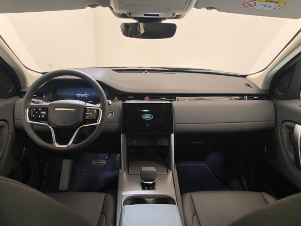 Land Rover Discovery Sport nuova a Novara (4)