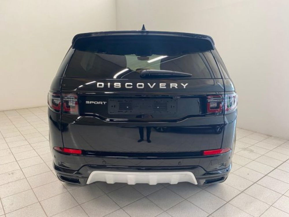 Land Rover Discovery Sport nuova a Novara (7)