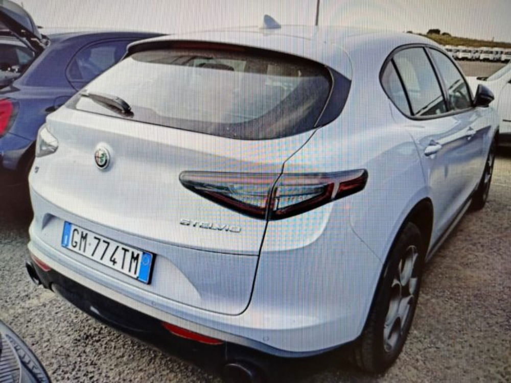 Alfa Romeo Stelvio usata a Forlì-Cesena (6)