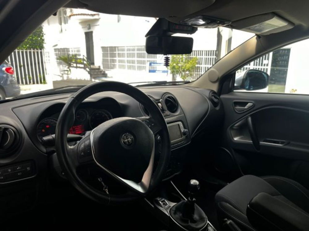 Alfa Romeo MiTo usata a Napoli (8)