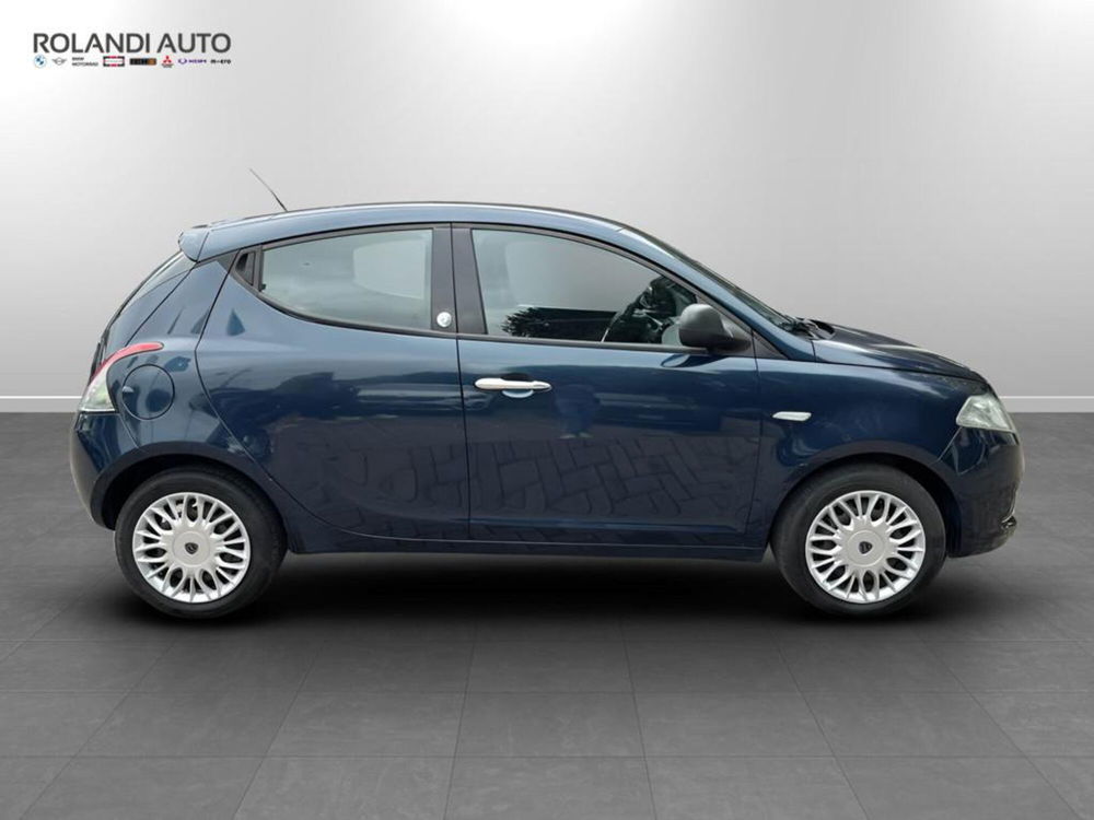 Lancia Ypsilon usata a Alessandria (3)