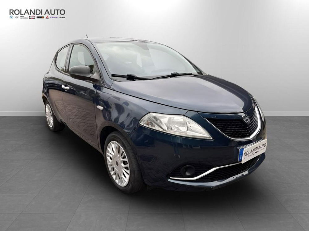 Lancia Ypsilon usata a Alessandria (5)