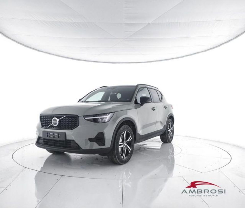 Volvo XC40 nuova a Perugia