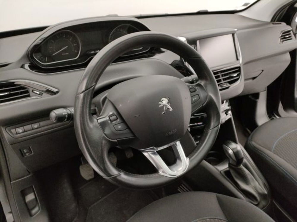 Peugeot 208 usata a Torino (10)