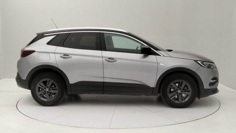 Opel Grandland X usata a Torino (6)