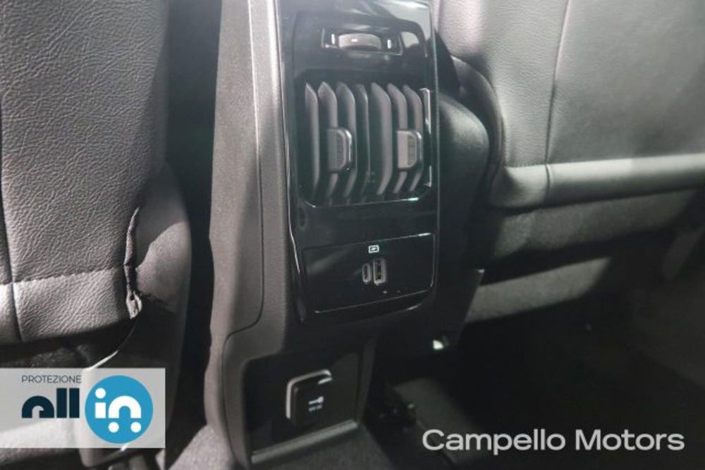 Jeep Compass nuova a Venezia (16)