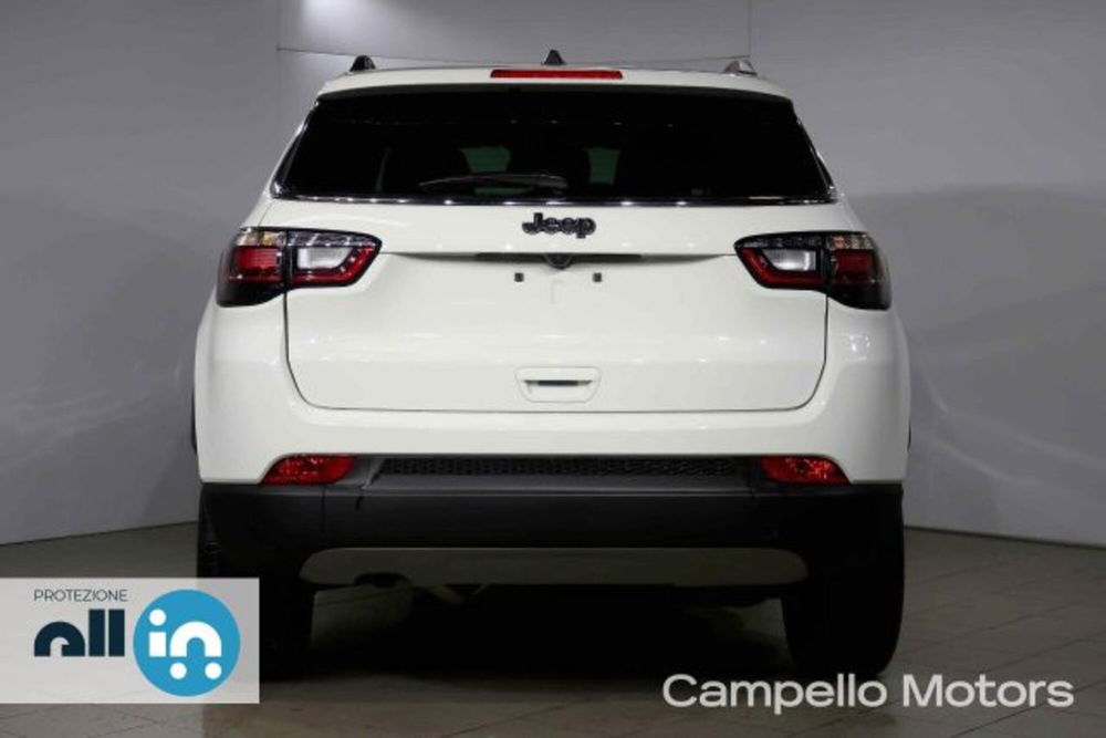 Jeep Compass nuova a Venezia (4)