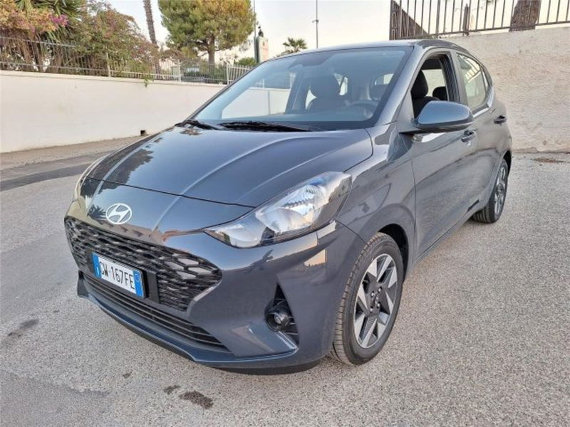 Hyundai i10 1.0 mpi Connectline 63cv nuova a Bari