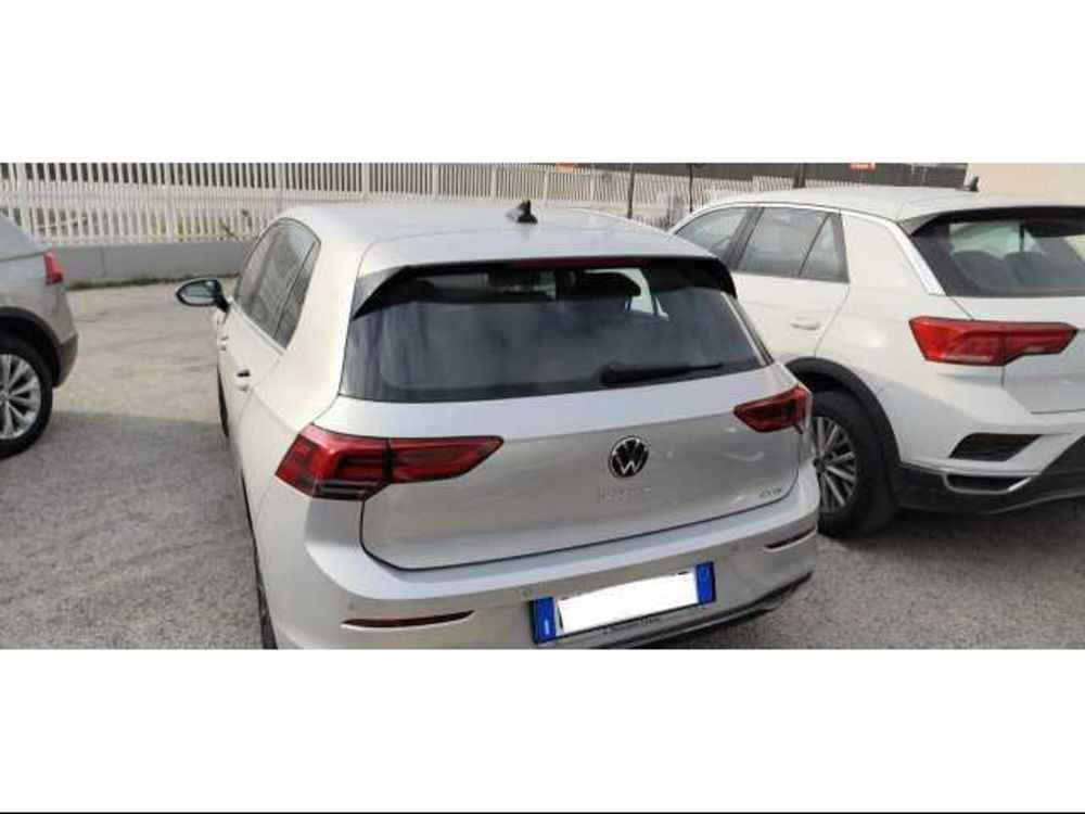 Volkswagen Golf nuova a Avellino (4)