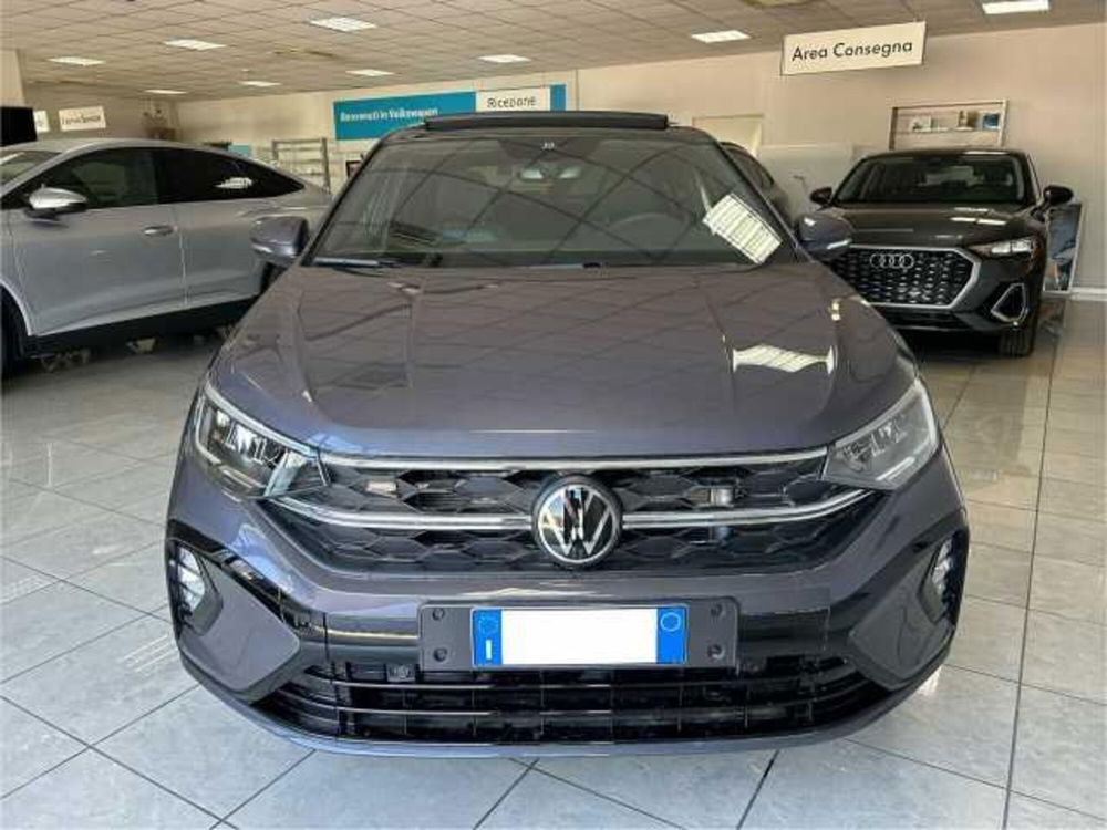 Volkswagen Taigo nuova a Avellino (2)