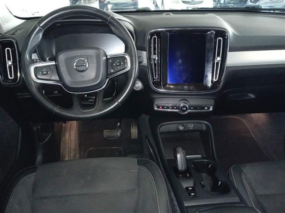 Volvo XC40 usata a Firenze (12)