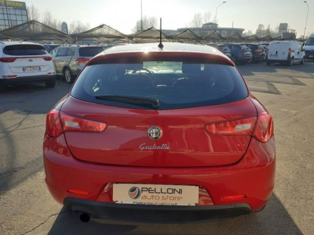 Alfa Romeo Giulietta usata a Modena (6)