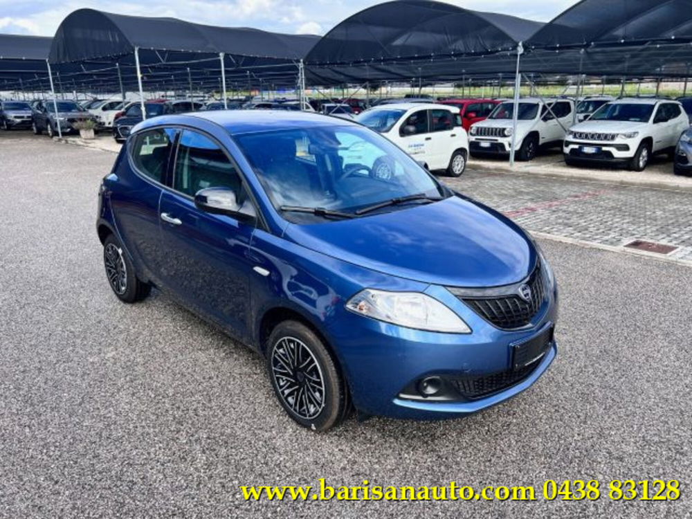 Lancia Ypsilon nuova a Treviso (2)