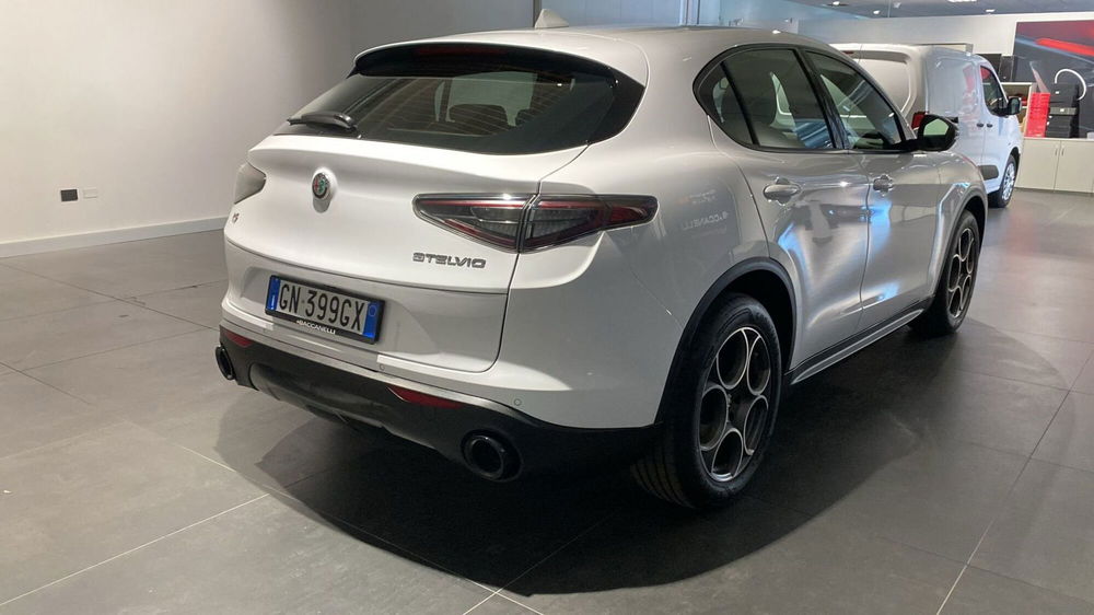 Alfa Romeo Stelvio usata a Bergamo (4)