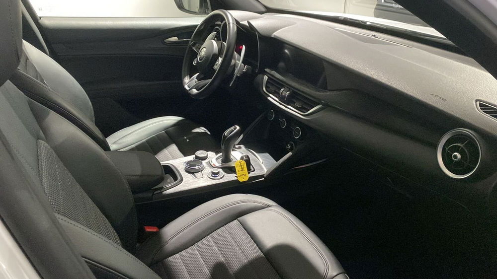 Alfa Romeo Stelvio usata a Bergamo (8)