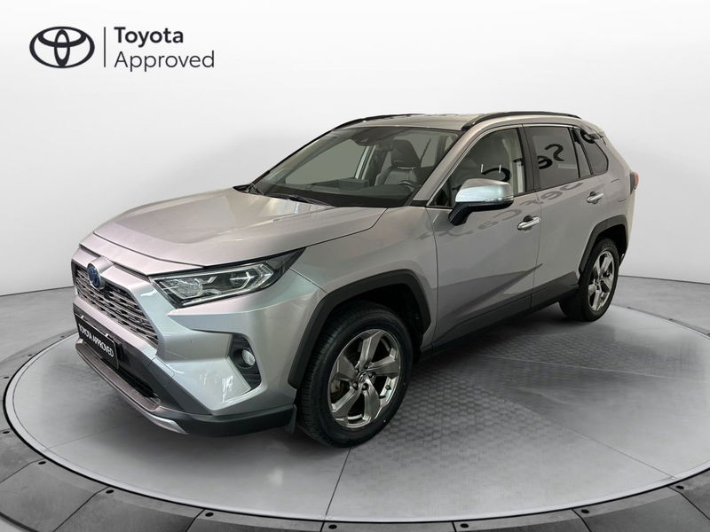 Toyota Rav4 vvt-ie h Lounge awd-i 222cv e-cvt del 2019 usata a Milano