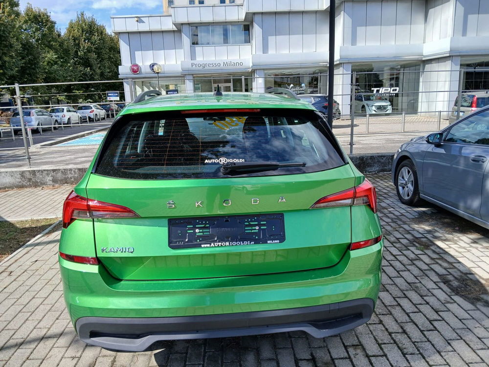 Skoda Kamiq usata a Milano (8)