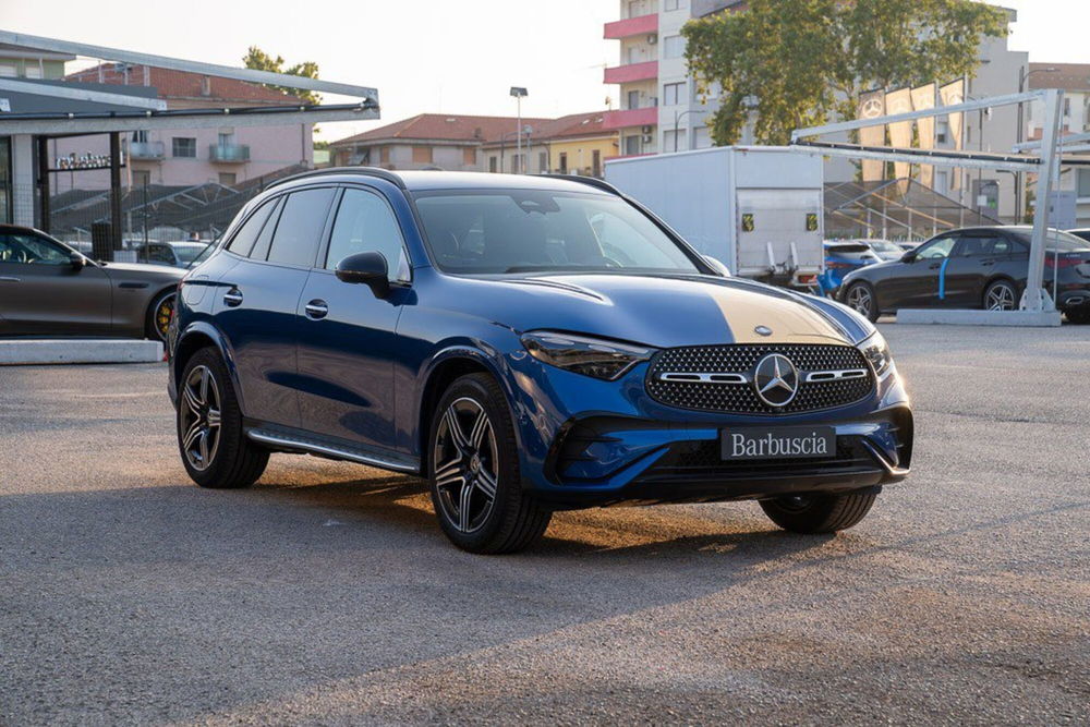 Mercedes-Benz GLC SUV nuova a Chieti (3)