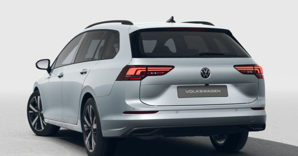 Volkswagen Golf Variant nuova a Lecco (3)