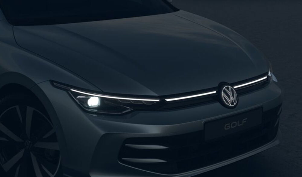 Volkswagen Golf Variant nuova a Lecco (4)